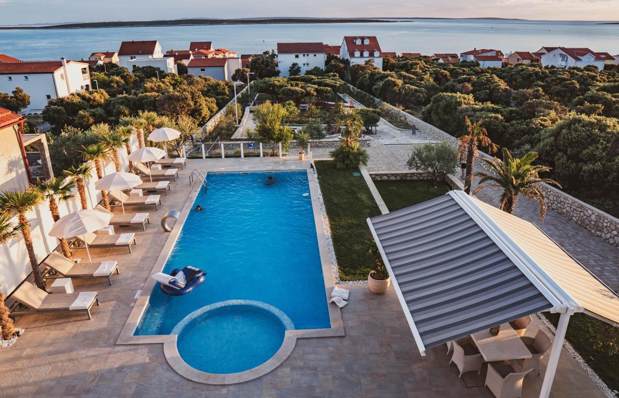מאנדרה Luxury Apartments White Villa Violeta מראה חיצוני תמונה