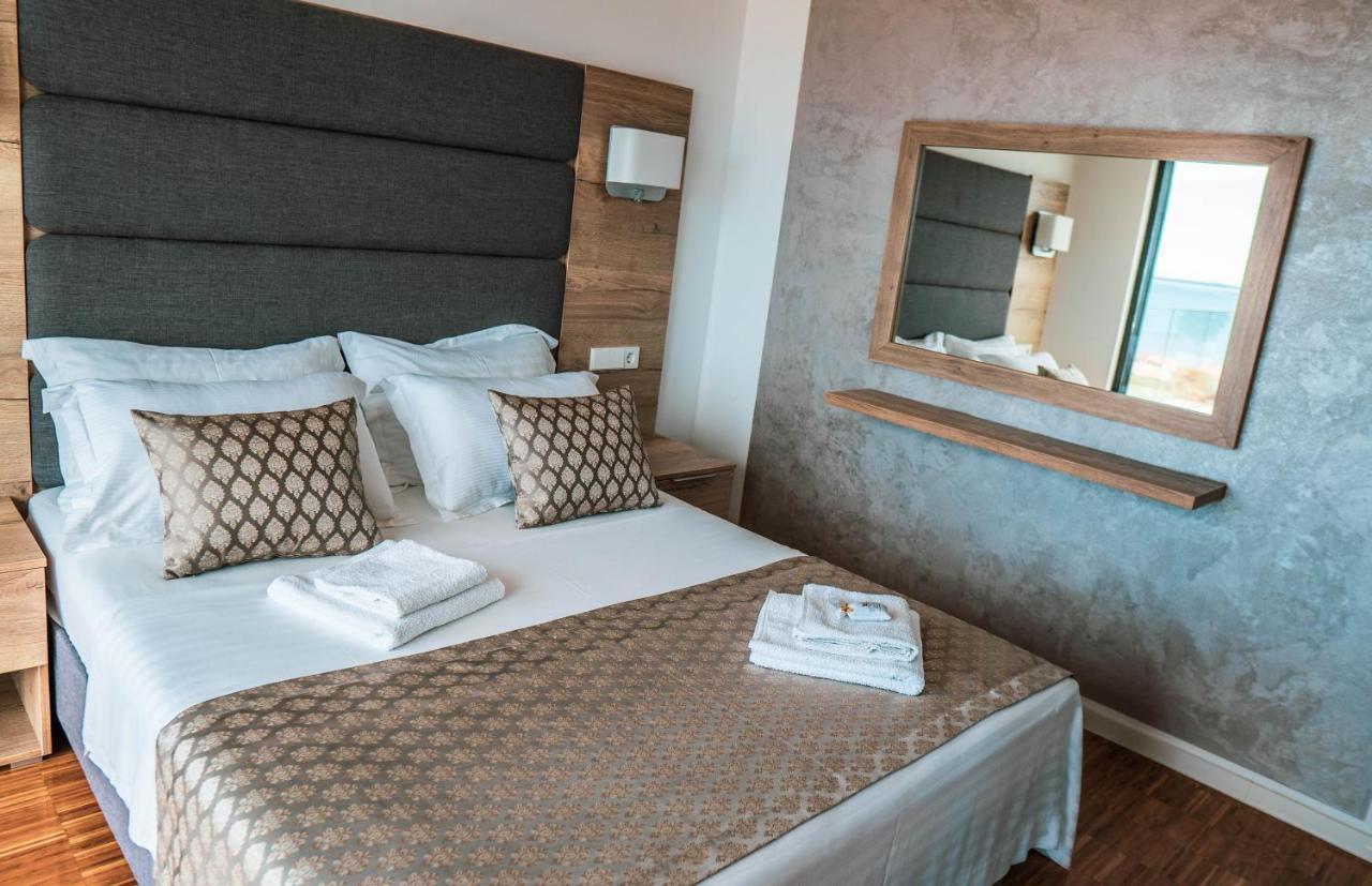 מאנדרה Luxury Apartments White Villa Violeta מראה חיצוני תמונה