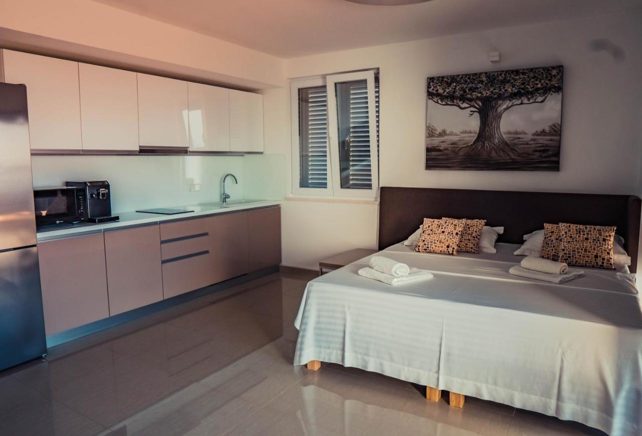 מאנדרה Luxury Apartments White Villa Violeta מראה חיצוני תמונה