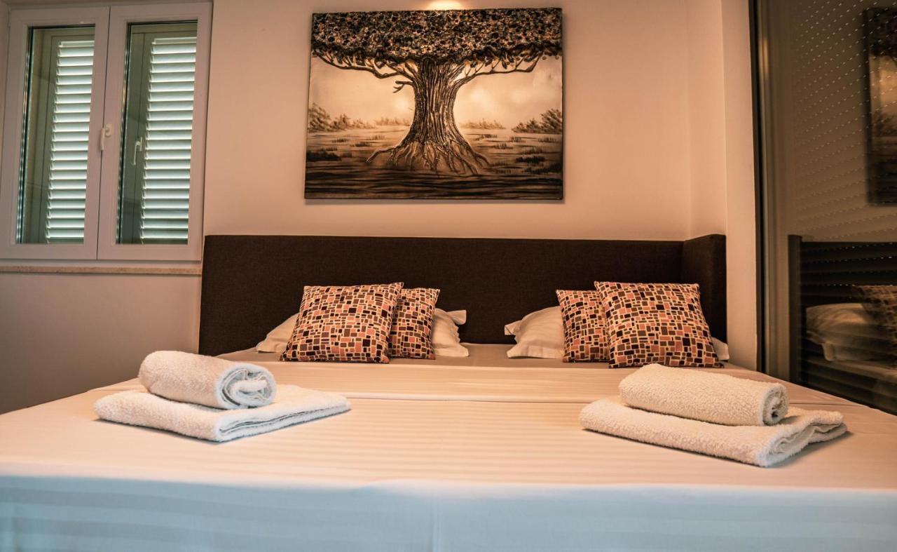 מאנדרה Luxury Apartments White Villa Violeta מראה חיצוני תמונה