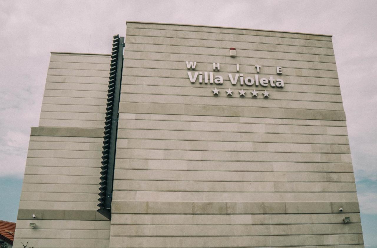מאנדרה Luxury Apartments White Villa Violeta מראה חיצוני תמונה