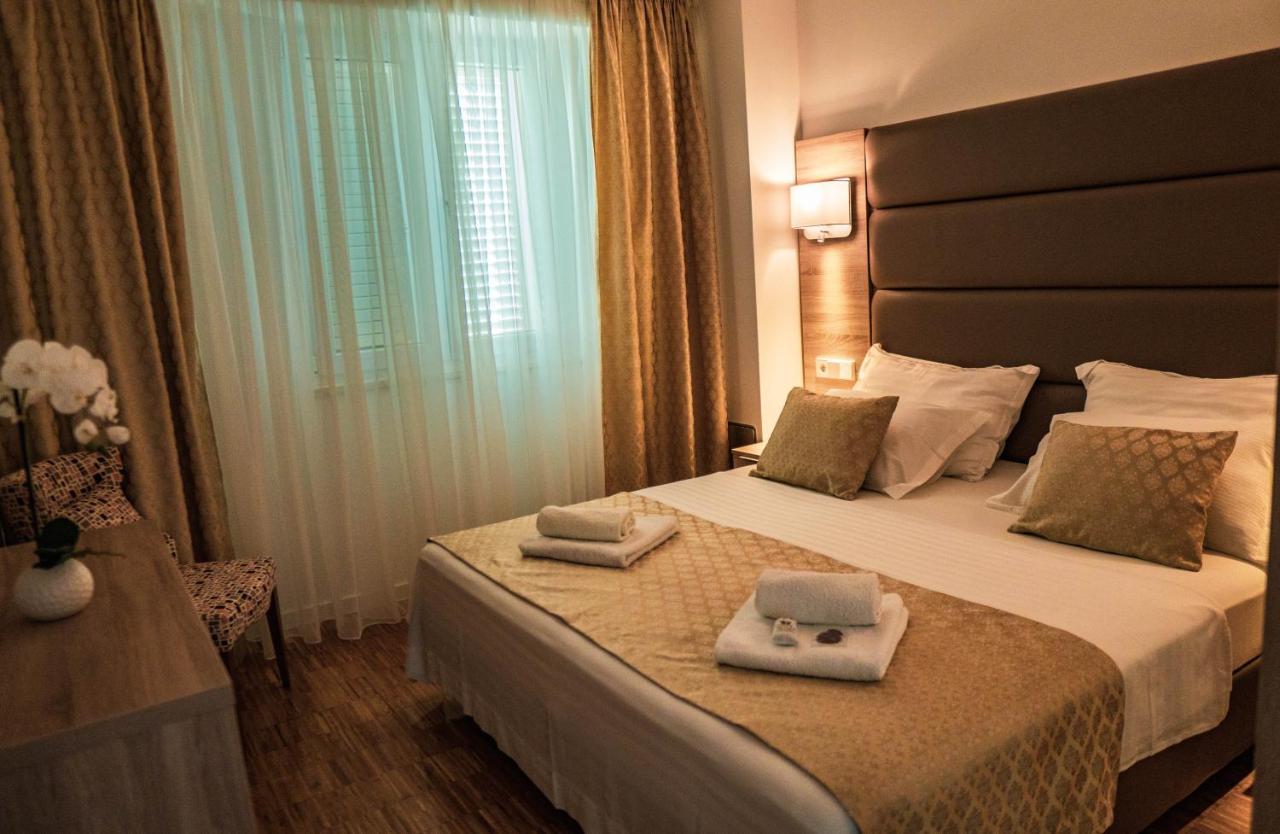 מאנדרה Luxury Apartments White Villa Violeta מראה חיצוני תמונה