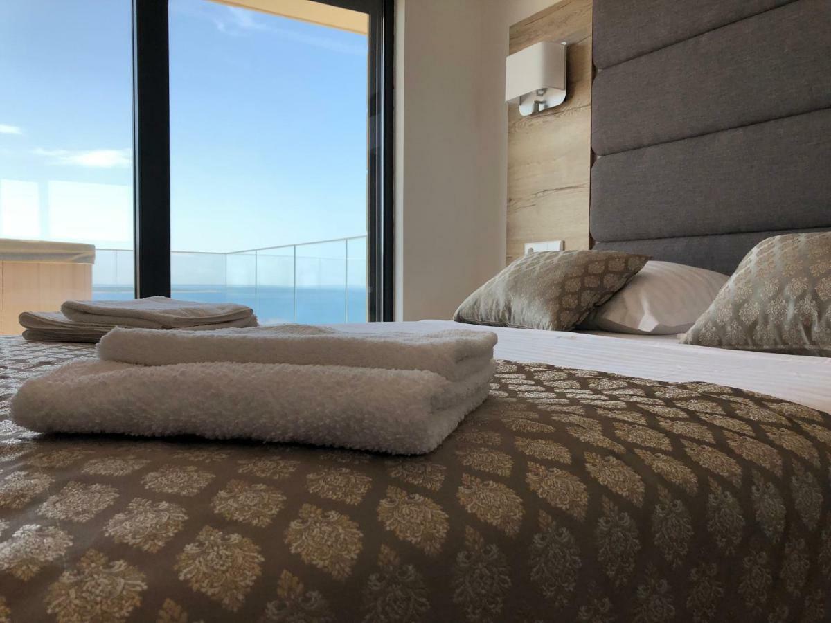 מאנדרה Luxury Apartments White Villa Violeta מראה חיצוני תמונה